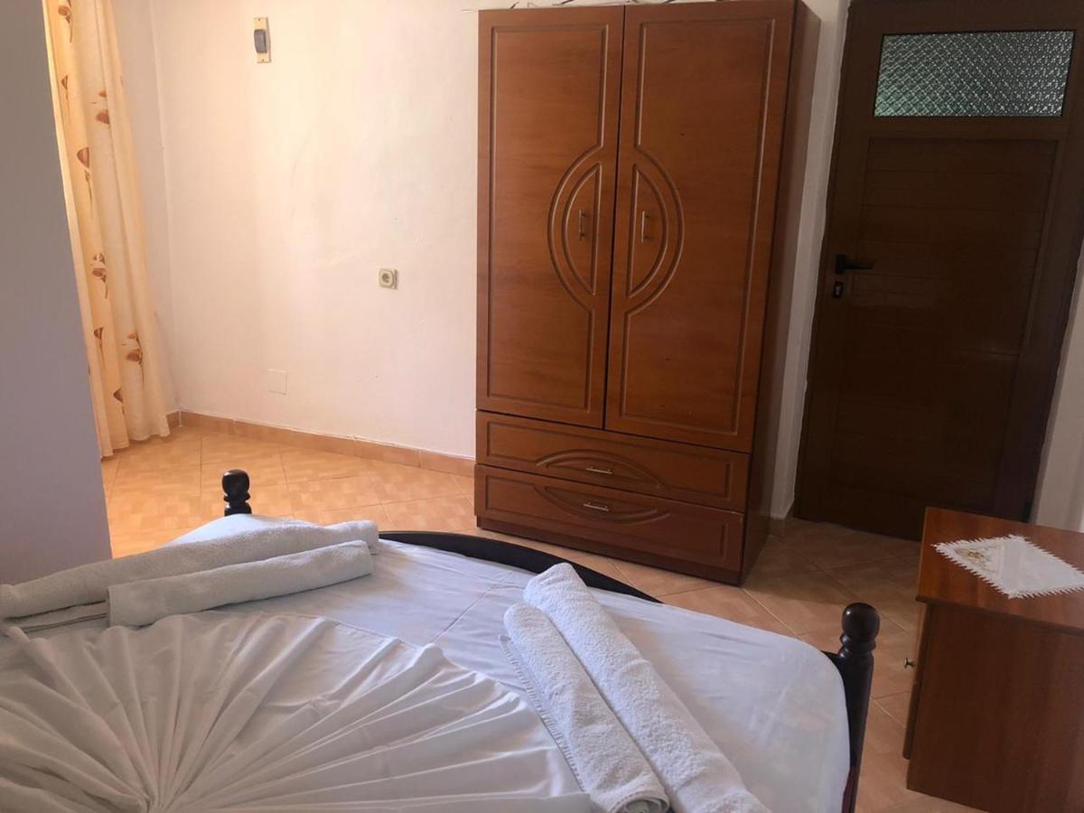 Vila Ronaldo Apartment Ksamil Exterior photo