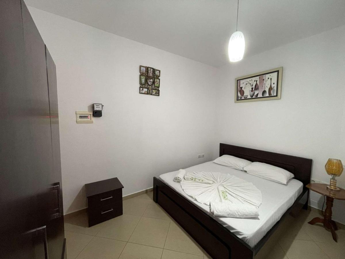 Vila Ronaldo Apartment Ksamil Exterior photo