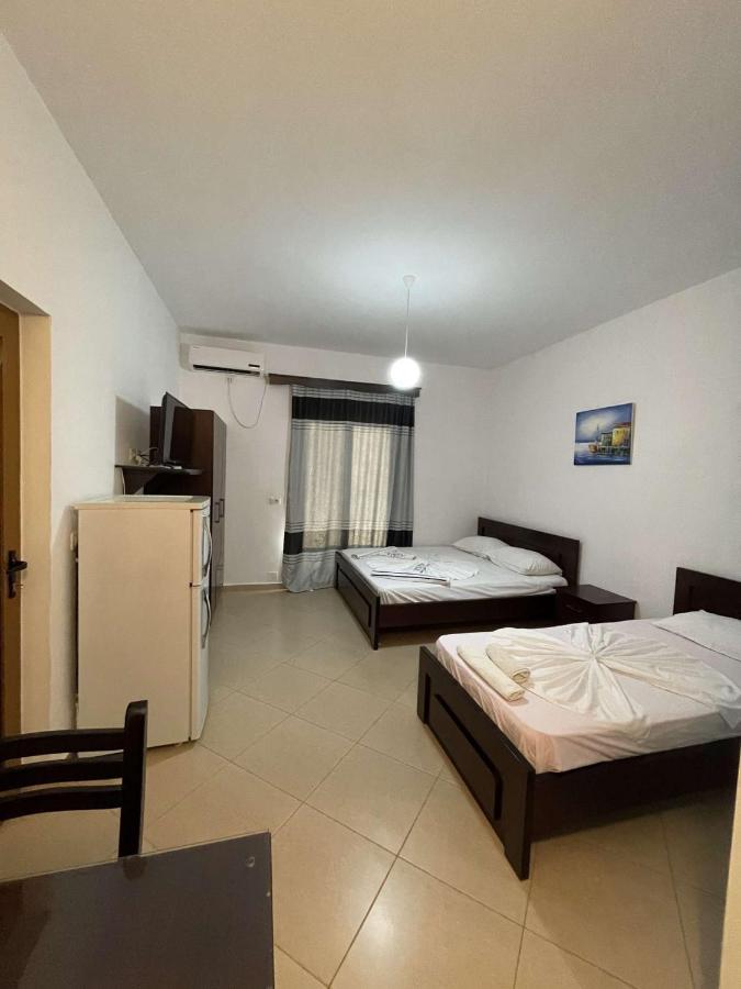 Vila Ronaldo Apartment Ksamil Exterior photo