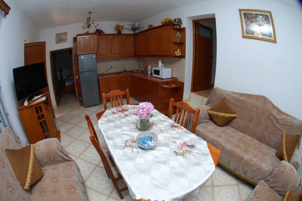 Vila Ronaldo Apartment Ksamil Exterior photo